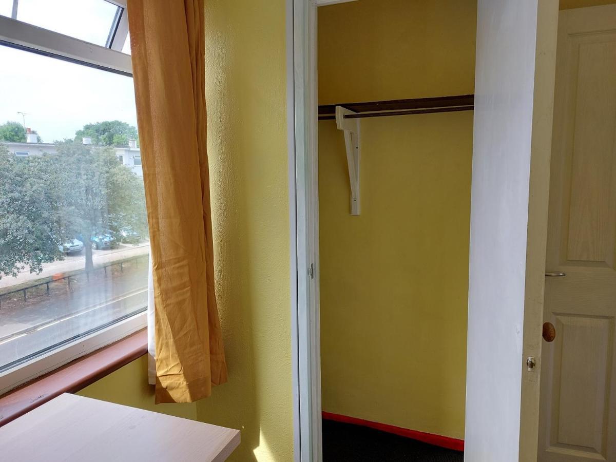 Dream Basildon Apartment Bagian luar foto