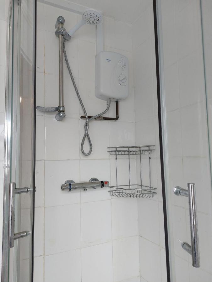Dream Basildon Apartment Bagian luar foto