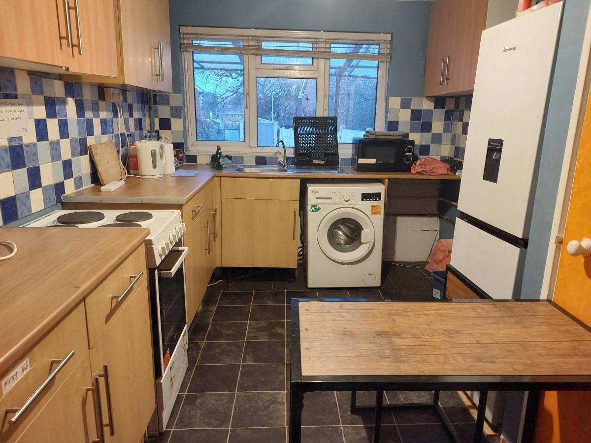 Dream Basildon Apartment Bagian luar foto