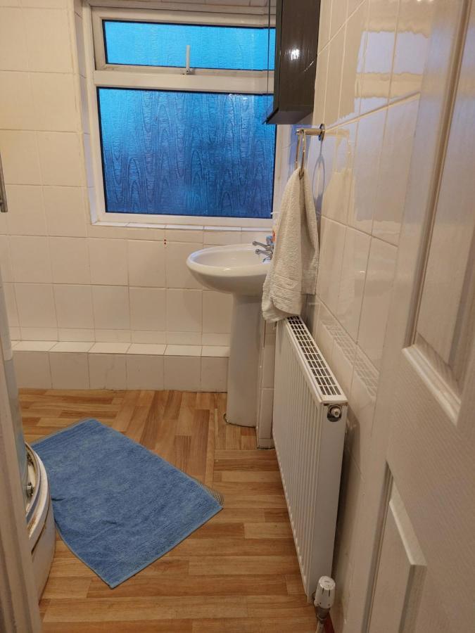 Dream Basildon Apartment Bagian luar foto