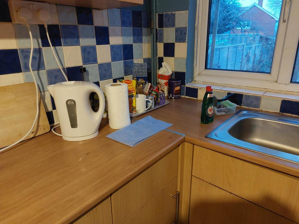 Dream Basildon Apartment Bagian luar foto